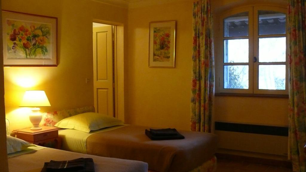 Les Bastides De L'Auviduery Villa Moissac-Bellevue Værelse billede